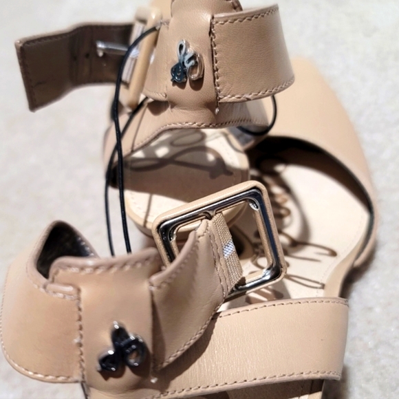 BRAND NEW! Sam Edelman Strapped Heels - Picture 3 of 3